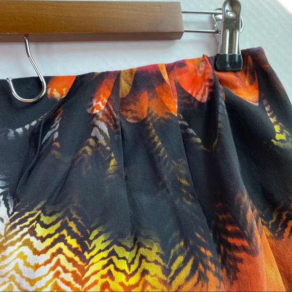 SOLD Revolve Black/multi Skirt size Medium - Picture 4 of 9